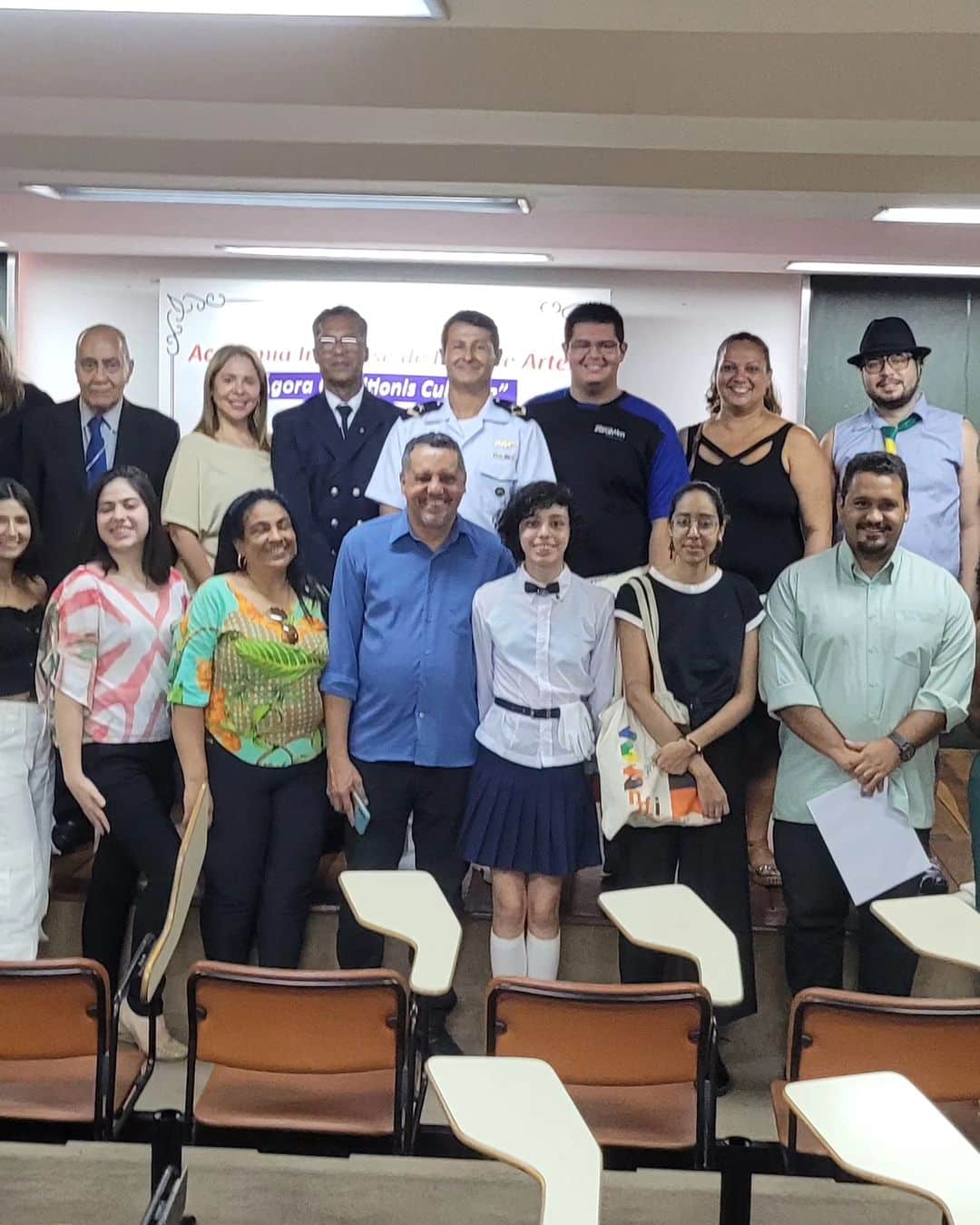 Plenária de Encerramento do Ano Acadêmico Celebra Excelência e Dedicação