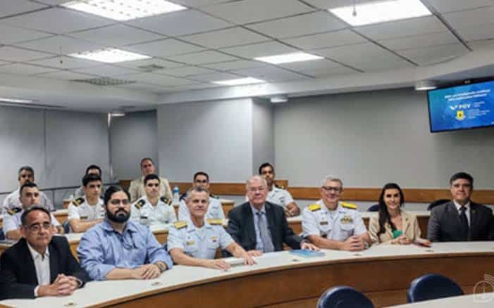 Marinha e FGV Lançam Pioneiro Curso de IA para Sistemas Militares